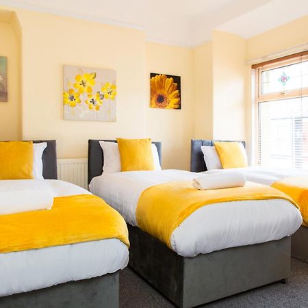 Newly Launched 3 Bedroom House With Free Parking Litherland Dış mekan fotoğraf