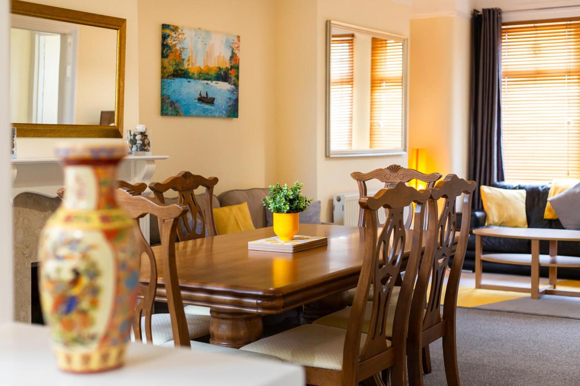 Newly Launched 3 Bedroom House With Free Parking Litherland Dış mekan fotoğraf