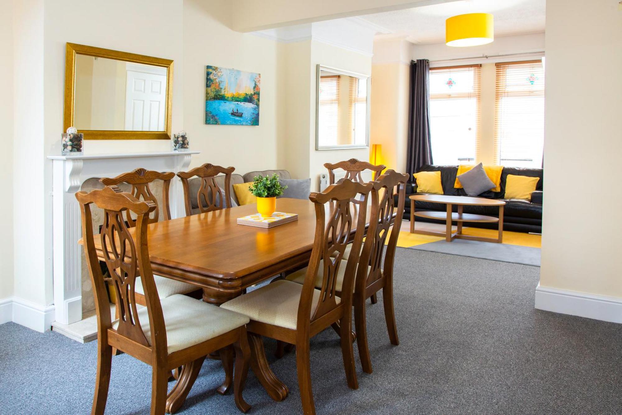 Newly Launched 3 Bedroom House With Free Parking Litherland Dış mekan fotoğraf