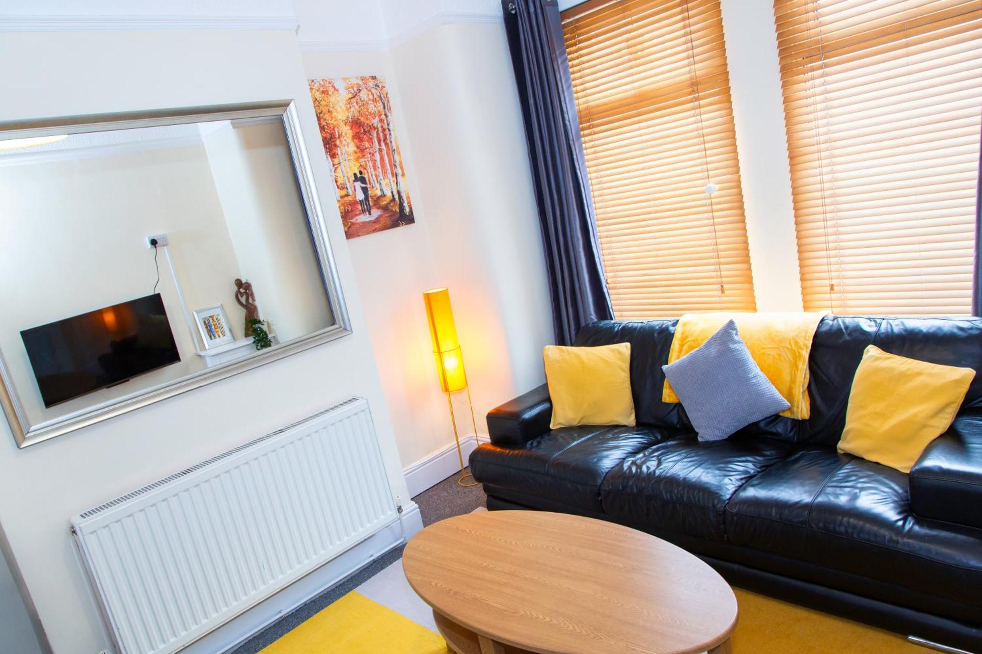 Newly Launched 3 Bedroom House With Free Parking Litherland Dış mekan fotoğraf