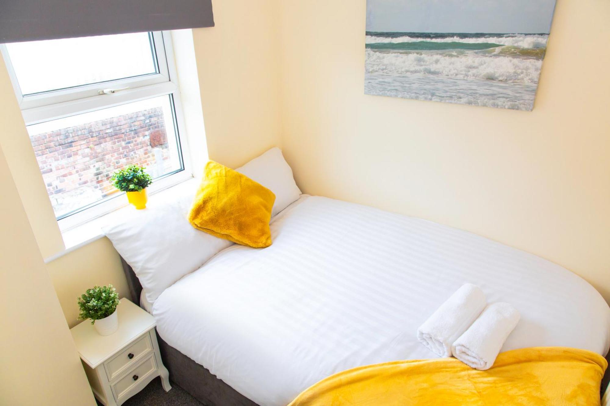 Newly Launched 3 Bedroom House With Free Parking Litherland Dış mekan fotoğraf